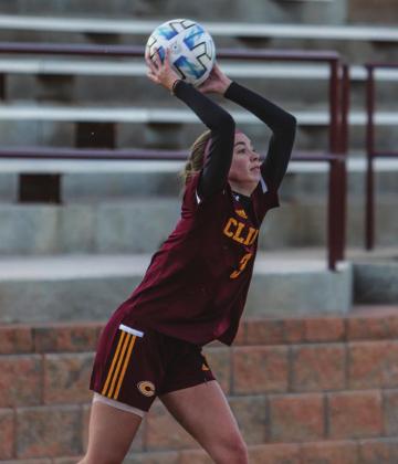 Lady Reds drop close matchup with Bethany