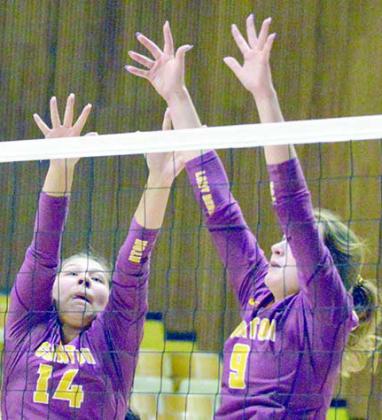 Lady Reds volleyball sweeps Altus, snaps losing streak