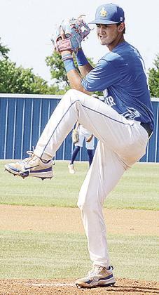 A-B’s Kaden Waldrop pitches during the Indians’ summer game against Elk City. CDN | Sam Goodwyn