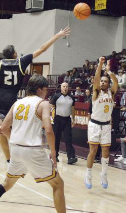 Clinton drops Dome opener to Woodward
