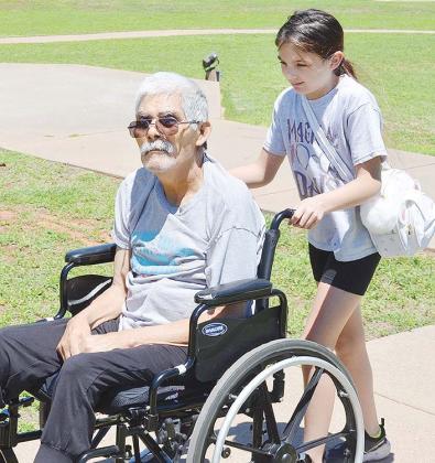 Clinton seniors volunteer more than 6,000 total hours