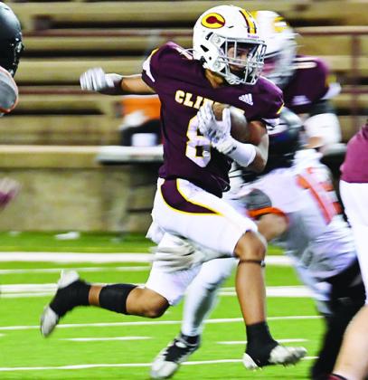 No. 8 Jaden Potter speeds past a defender during the Red Tornadoes’ JV win over the Guymon Tigers Thursday at the Tornado Bowl.