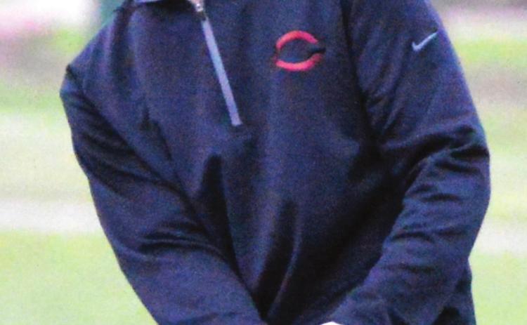 Clinton fights stout wind at Guthrie
