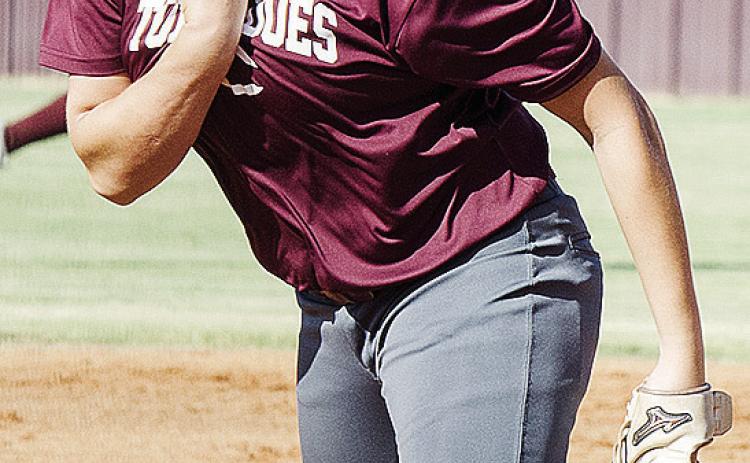 Clinton’s Kendall Serfoss pitches during the junior high’s home scrimmage against Hydro. CDN |Sam Goodwyn