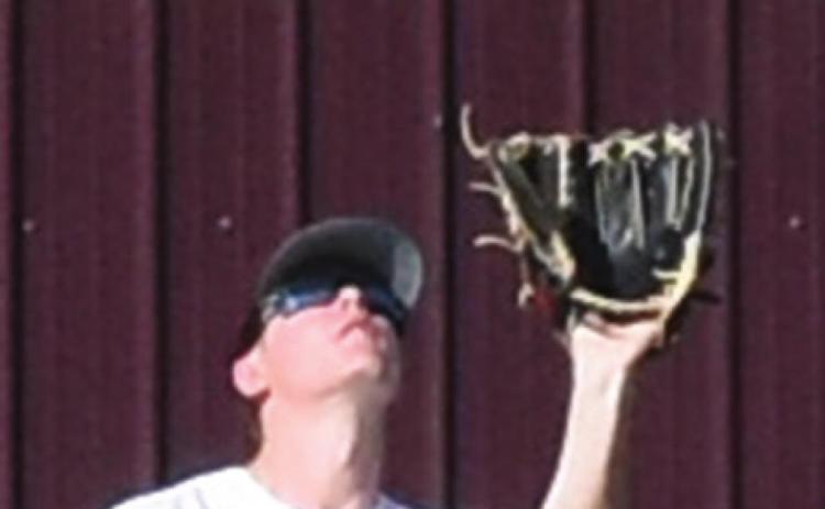 Reds summer baseball defeats Apache, 8-1
