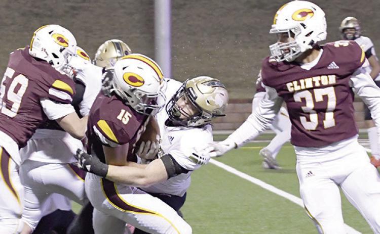 Reds face Bronchos in first-round matchup