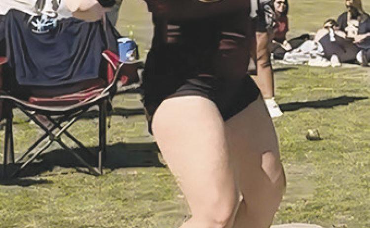 Former Clinton track star receives final award