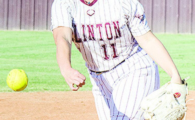 No. 11 Emma Ray hurls a pitch during Clinton’s home game against Kingfisher. CDN | Sam Goodwyn