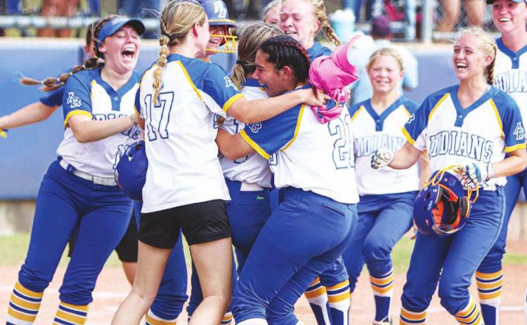 Lady Indians stun Bobcats