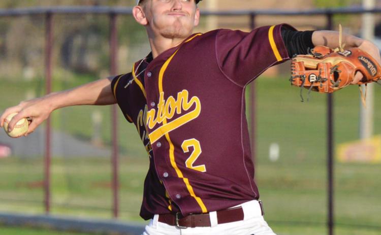 Reds improve to 6-1 in district