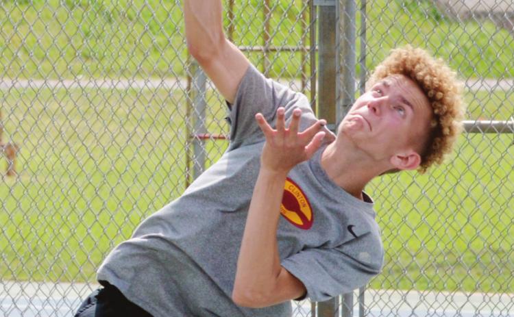 Jones pairs up with brother for state tourney run
