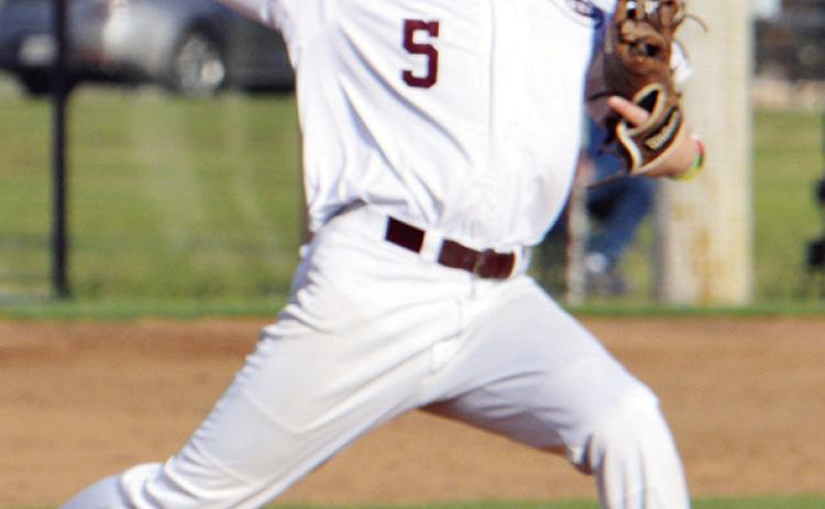Reds struggle in second contest against Elk City