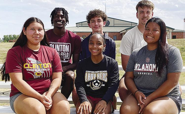 The state qualifers for Clinton’s track and field team come together for a group photo as they prepare to compete at state this weekend. Pictured front, from left, are Marley Gamboa, Peyton Clonce and Aracelie Chavez; back, Atticus Thompson, Bentlee Hernandez and Ethan Lofland. CDN | Courtesy photo