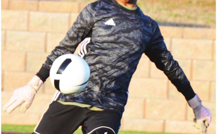 Velez shows character in return to top keeper spot