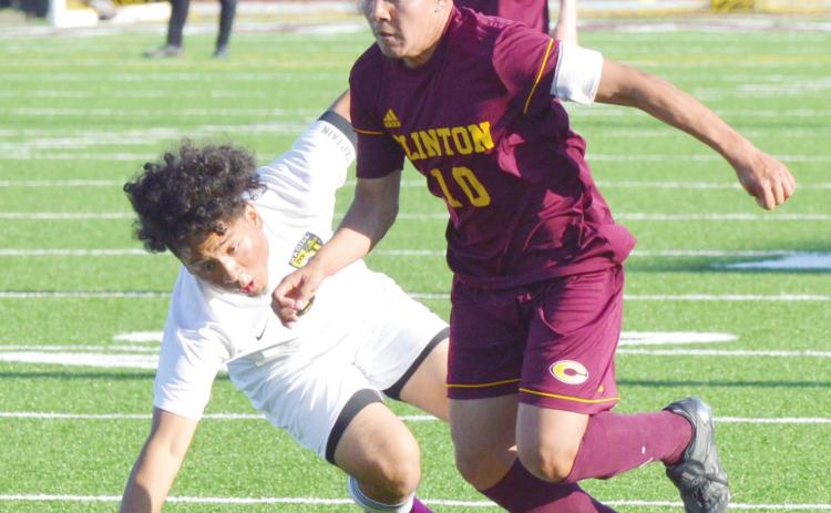 Reds meet rival for chance at title