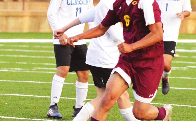 Clinton sweeps first scrimmage