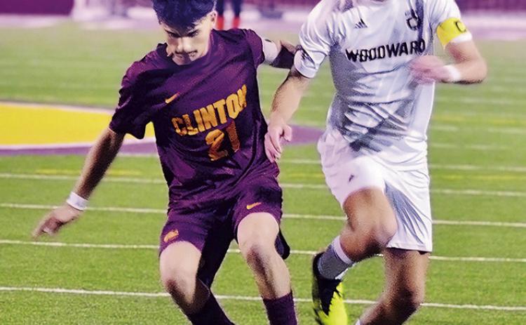 Clinton Reds soccer clinches district
