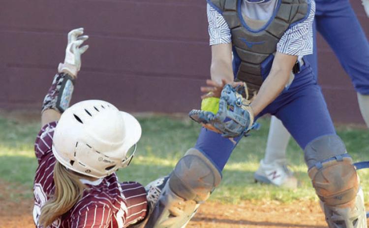 No. 4 Arapaho beats Clinton, 6-2